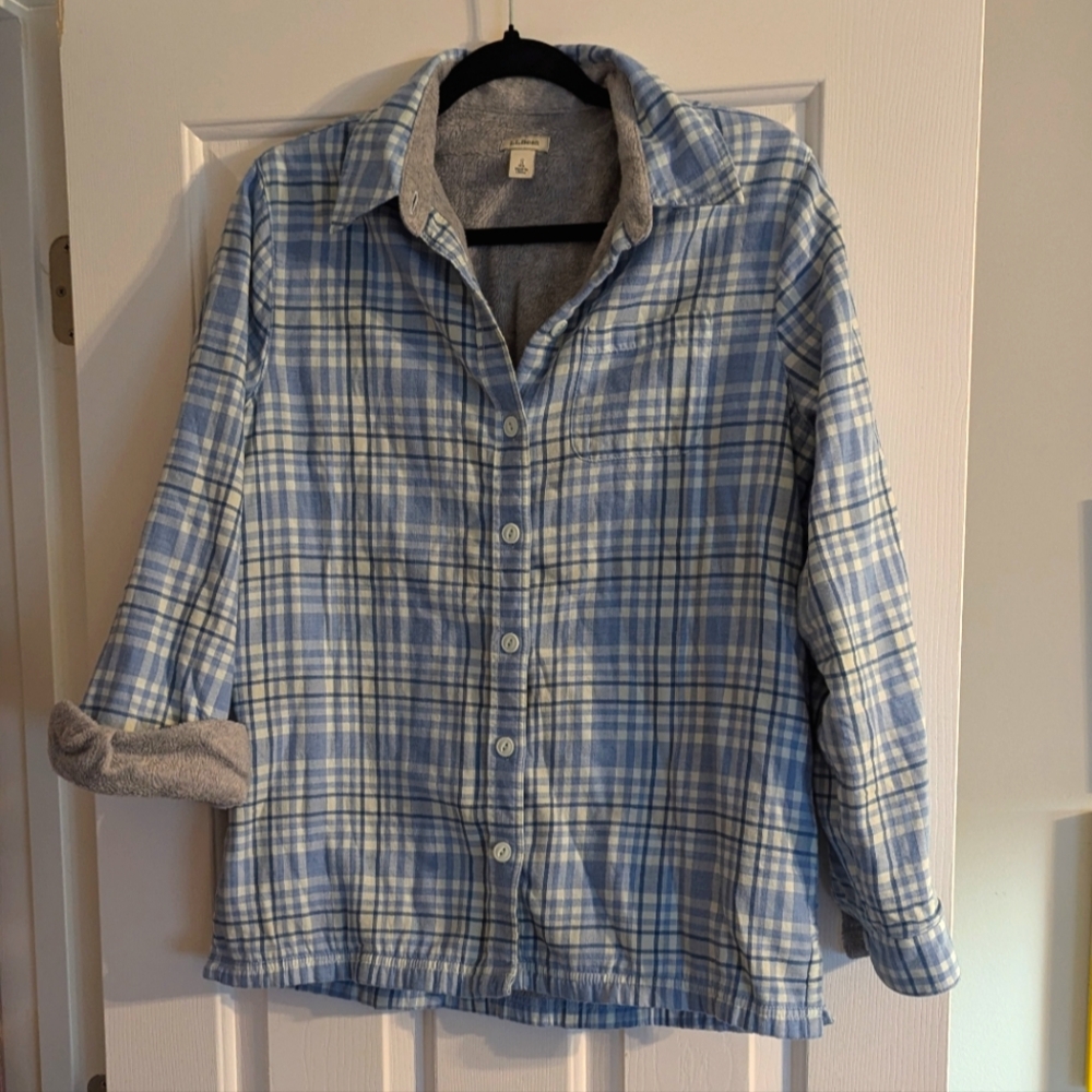 Cozy LL Bean Fleece Lined Buttondown